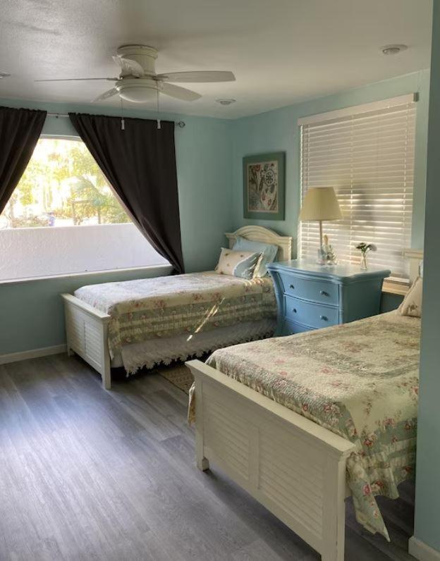 Pool/Waterfront Home 5 Min Walk To Siesta Key Village And Beach ภายนอก รูปภาพ