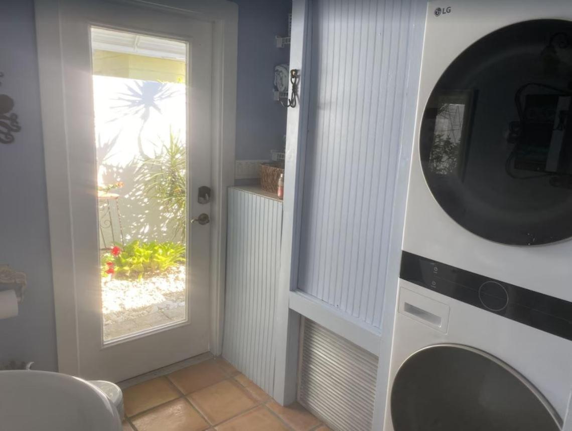 Pool/Waterfront Home 5 Min Walk To Siesta Key Village And Beach ภายนอก รูปภาพ